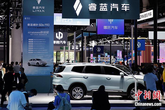 “蔚小理”曬年報背后：“價格戰(zhàn)”已不可避免？