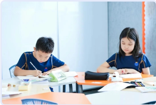 耀中耀華：這間數(shù)學教室沒有"快慢班"，但每個孩子都能被"看見”